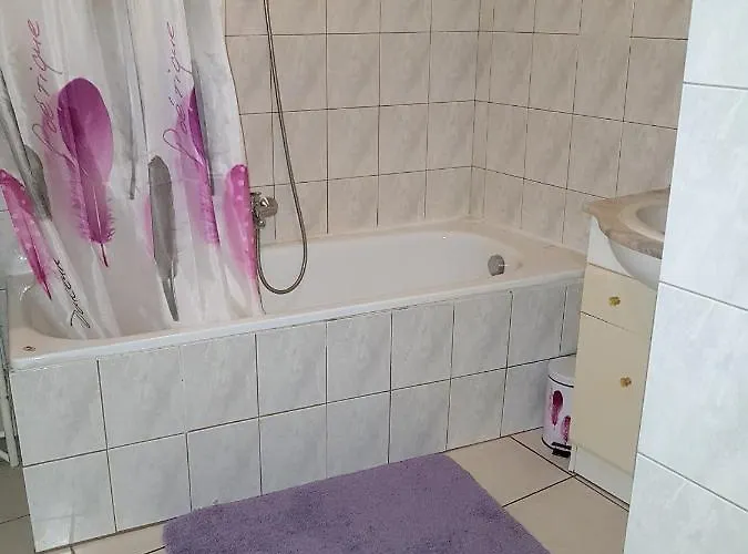 Vila Elegante A Ottonville Avec Piscine Privee.